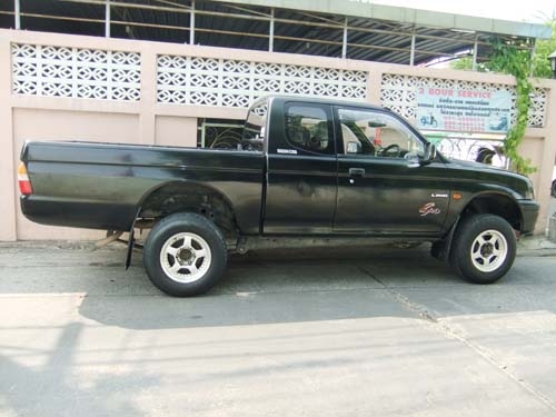 MITSUBISHI STARDA 2.8 GLS CAB 4WD ปี 99 ขายด่วน