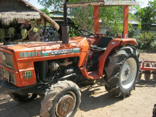 ขายด่วนรถไถนาคูโบต้า L 2602DT4WD 4X4เพาเวอร์