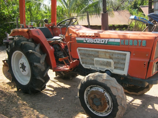 ขายด่วนรถไถนาคูโบต้า L 2602DT4WD 4X4เพาเวอร์