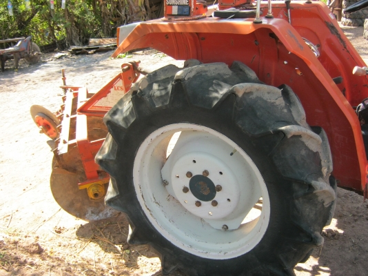 ขายด่วนรถไถนาคูโบต้า L 2602DT4WD 4X4เพาเวอร์