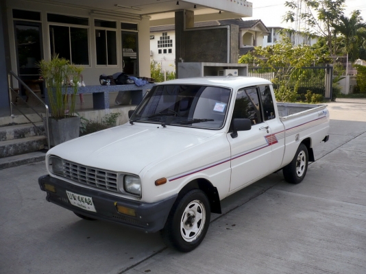 มาสด้า แฟมิเลีย 1300 SUPER CAB เครื่องดี วิ่งทางไกลไม่มีปัญหา มาสด้า แฟมิเลีย 1300 SUPER CAB เครื่องดี วิ่งทางไกลไม่มีปัญหา