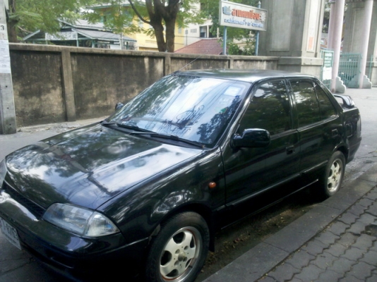 SUZUKI SWIFT สีดำสภาพดี ไม่จุกจิก วิ่งได้ทั้งแก็สและน้ำมัน ราคา52,000บาท