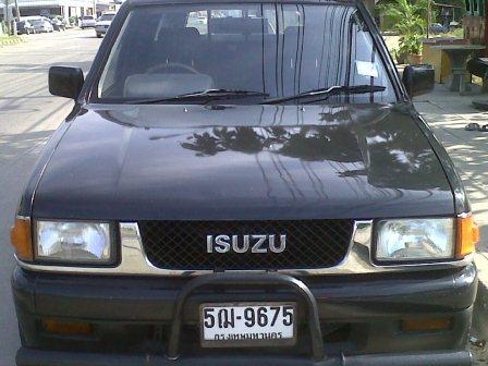 อีซุสุ spacecab เครื่อง2J เกียAUTO ติดแก๊สLPG ลงเล่มแล้วเรียบร้อย รถสวย พร้อมใช้