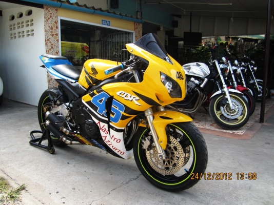 CBR400 ปี89 อินวอย แต่งcbr1000 ท่อmoto GPยกเส้น ขายถูก ตามสภาพ