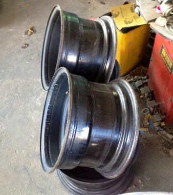 >>>ขายล้อกะทะผ่า 15x9.5 ใส่ 6 รูกระบะ ออฟลึก 7 นิ้ว!!!!!! <<<