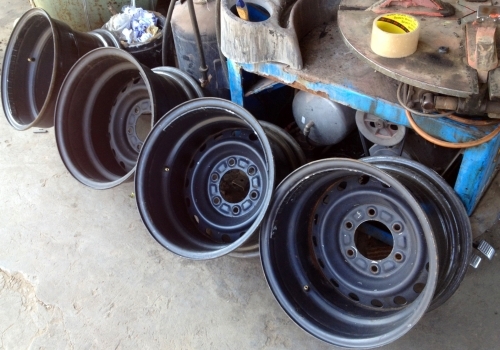 >>>ขายล้อกะทะผ่า 15x9.5 ใส่ 6 รูกระบะ ออฟลึก 7 นิ้ว!!!!!! <<<