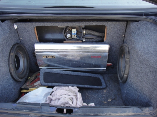 ขายรถเก๋ง volk vento เครื่อง1800 เกียร์ออโต้ ติดแก๋ส