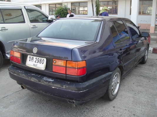 ขายรถเก๋ง volk vento เครื่อง1800 เกียร์ออโต้ ติดแก๋ส