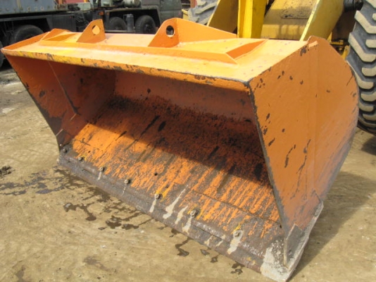 รถตัก Komatsu รุ่น WA100-1 เก่าญี่ปุ่น ทำสีใหม่ จัดไฟแนนซ์ได้ พร้อมใช้งาน