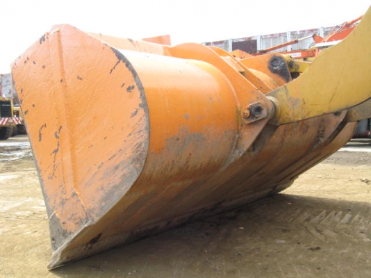 รถตัก Komatsu รุ่น WA100-1 เก่าญี่ปุ่น ทำสีใหม่ จัดไฟแนนซ์ได้ พร้อมใช้งาน