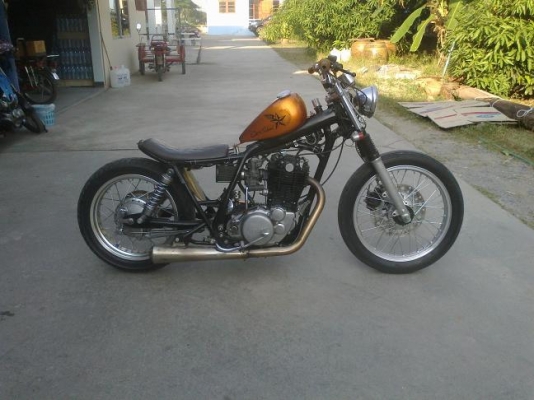 ..............ขาย Sr 400 Oldschool พร้อม สรรพสามิคร + พรบ 55,000 บาท