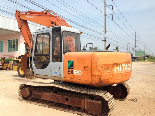 ขายรถแบคโฮ HITACHI EX120-2 สภาพสวยงามมาก คอนโทรลสั้น ชมVDOการทำงานได้ครับ นำเข้าจากประเทศญี่ปุ่น  ระบบไฟฟ้าเต็ม ติดต่อ 081-2990958