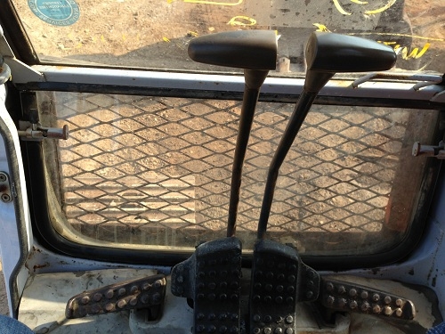 ขายรถแบคโฮ HITACHI EX120-2 สภาพสวยงามมาก คอนโทรลสั้น ชมVDOการทำงานได้ครับ นำเข้าจากประเทศญี่ปุ่น  ระบบไฟฟ้าเต็ม ติดต่อ 081-2990958