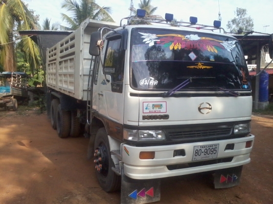 ขายสิบล้อพร้อมใช้งาน สวย ๆ ดั๊มพ์ต่อใหม่ เจ้าของขับเองขายเอง