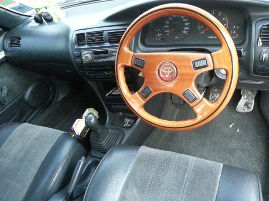 ขายด่วน TOYOTA COROLLA สวย คุณภาพดี (ราคาถูกสุดๆ)