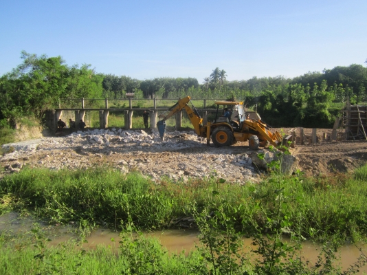 ให้เช่า JCB มีลายหัวเจาะ หัวกระแทกและเครื่องจักรทุกรูปแบบ พร้อมรถบรรทุก สนใจติดต่อ คุณ ชิษณุพงศ์ ( นุ สงขลา ) 087-2976734