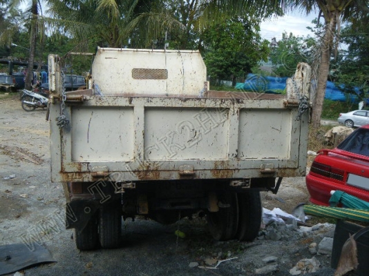 รถบรรทุก 6 ล้อดั๊มพ์ ยี่ห้อ MITSUBISHI รุ่น CANTER 115 แรงม้า