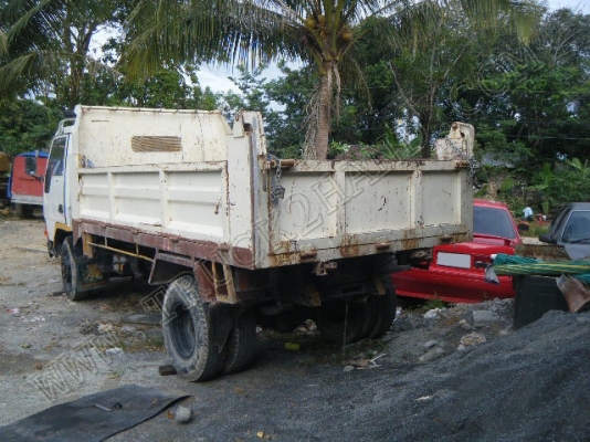 รถบรรทุก 6 ล้อดั๊มพ์ ยี่ห้อ MITSUBISHI รุ่น CANTER 115 แรงม้า