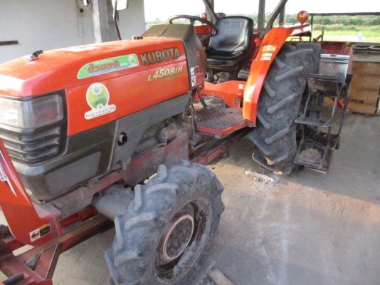 KUBOTA L4508DI-SP พร้อมใบมีดดันดิน ตราช้างและ โรตารี่ RX 182 F พร้อมใช้สุดๆ KUBOTA L4508DI-SP พร้อมใบมีดดันดิน ตราช้างและ โรตารี่ RX 182 F พร้อมใช้สุดๆ