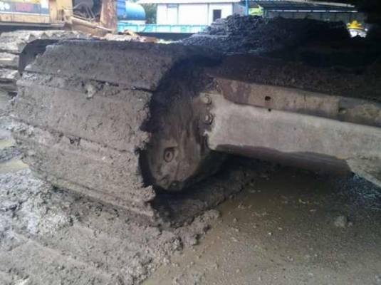 ต้องการขายรถแบคโฮ CAT 225B LC ต้องการขายรถแบคโฮ CAT 225B LC