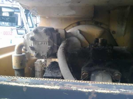 ต้องการขายรถแบคโฮ CAT 225B LC ต้องการขายรถแบคโฮ CAT 225B LC