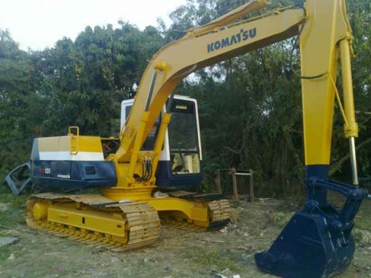 ขายโคมัสซุPC100-5 สภาพเก่านอก ราคา 750,000 บาท เจ้าของขายเอง ราคาต่อรองได้