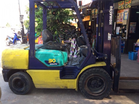 ลดถูกๆ ขายรถฟอร์คลิฟต์ komatsu-14  เก่านอก ยก3ตัน ดีเซล เสา 4.5 ม.