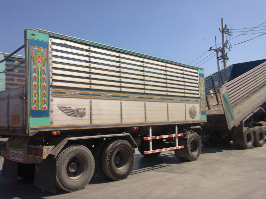 ลูกพ่วง 3เพลา มีถุงลมยกล้อ ขายด่วน 600,000 ครับ