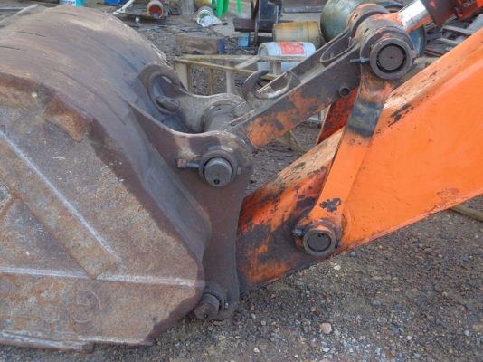 ขายแมคโคร HITACHI EX200-2 ติดต่อคุณจิ๊ด โทร. 089-7949488