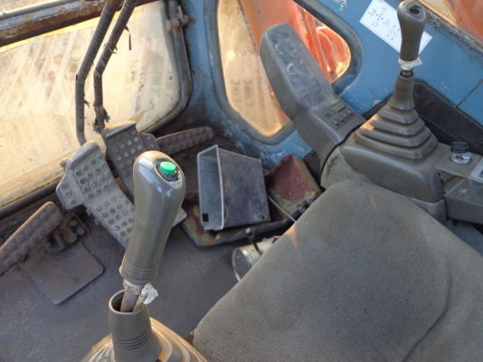 ขายแมคโคร HITACHI EX200-2 ติดต่อคุณจิ๊ด โทร. 089-7949488