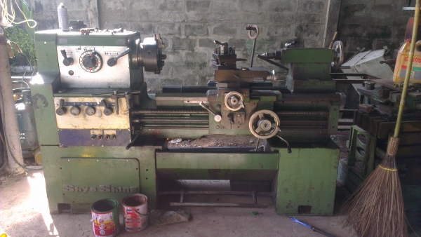 Sell> แท่นกลึงมือสอง 5 ฟุต 3 เพลา มีเบลค หน้าแท่นกว้าง คอลึก รุ่นหนัก กำแพงแสน นครปฐมครับ