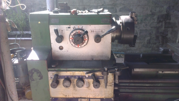 Sell> แท่นกลึงมือสอง 5 ฟุต 3 เพลา มีเบลค หน้าแท่นกว้าง คอลึก รุ่นหนัก กำแพงแสน นครปฐมครับ