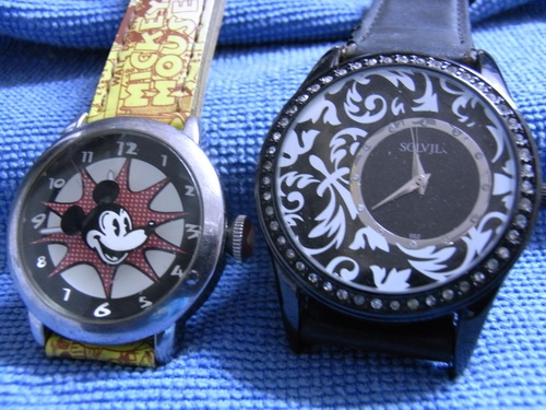 20ธ.ค.((น้าเล็ก)) นำเสนอนาฬิกา ข้อมือ หลายเรือน