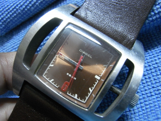 20ธ.ค.((น้าเล็ก)) นำเสนอนาฬิกา ข้อมือ หลายเรือน