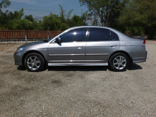 civic ปี05รุ่นพิเศษRX ABSแบ๊ค2ลูก ภายในดำล้วนมือเดียว ฟรีดาวน์