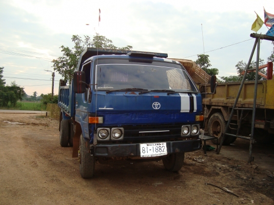 ขายรถบรรทุก 6 ล้อ TOYOTA DYNA 350 สภาพใช้ และ