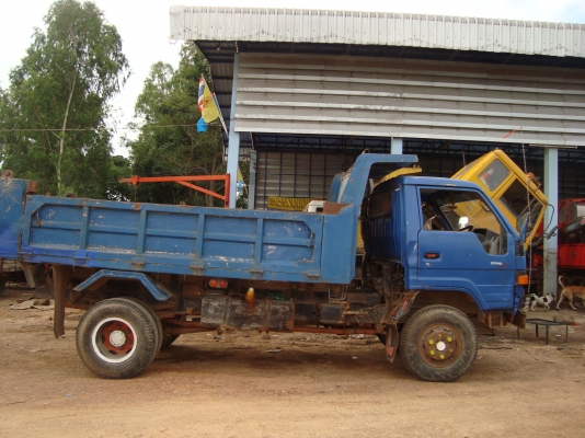 ขายรถบรรทุก 6 ล้อ TOYOTA DYNA 350 สภาพใช้ และ