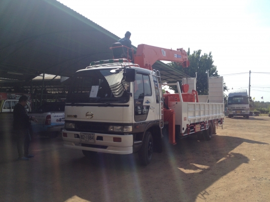 กำลังเช็ครายละเอียด 6 ล้อติดเครน 5 ตันจากเกาหลีสั่งได้ครับไม่แพงคุ้มค่าครับ