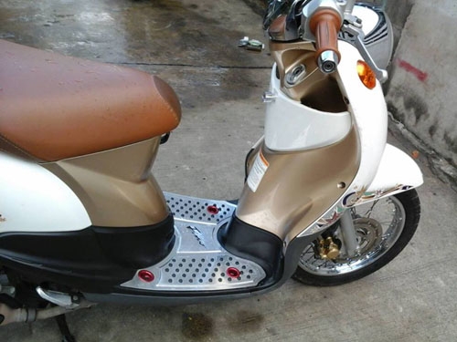 fino ปี 53 ท่ออาร์ม รถสวยมาก เครื่องแน่นๆ ชุดสีสด ซื้อใช้คุ้มแน่นอน