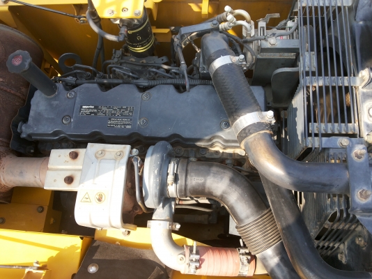 ขายด่วนรถแบคโค komatsu pc200-8