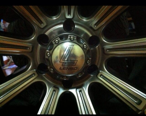 ขายแม็ก  Lenso Intimidator 6 ขอบ 20+ ยาง Atturo 265/50/20 ยางปี 11 ลดเหลือ 35000 ราคาต่อรองได้