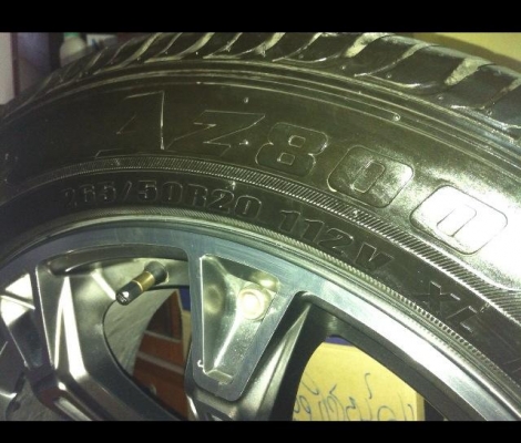 ขายแม็ก  Lenso Intimidator 6 ขอบ 20+ ยาง Atturo 265/50/20 ยางปี 11 ลดเหลือ 35000 ราคาต่อรองได้