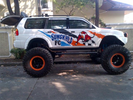 ขาย G-WAGON 4WD BIG-FOOT ลดแล้ว 800,000