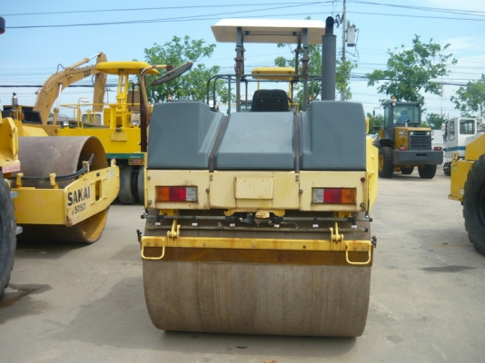 รถบดสั่นสะเทือน 7 ตัน Bomag BW144 รถนอก ชม.ต่ำ นำเข้าจากญี่ปุ่น พร้อมใช้งาน ตรวจเช็คระบบให้ก่อนปล่อย รถบดสั่นสะเทือน 7 ตัน Bomag BW144 รถนอก ชม.ต่ำ นำเข้าจากญี่ปุ่น พร้อมใช้งาน ตรวจเช็คระบบให้ก่อนปล่อย