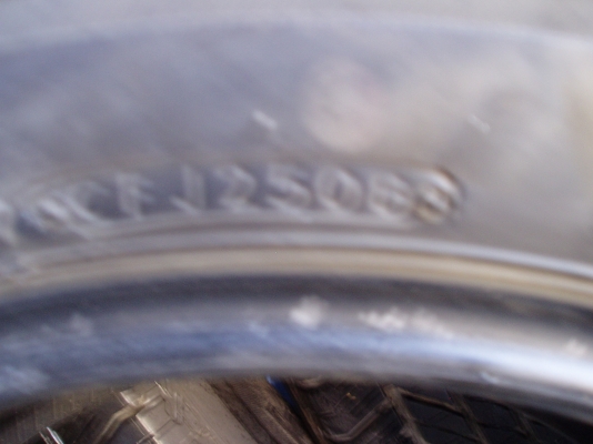 ขายยาง265.65.17.ราคาถูก4เส้นถูกๆ1600บาท