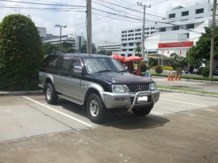 ขาย Mitsubishi Strada 4 DR วางเครื่อง 2J (3000 c.c.)พร้อมแก็ส 75 ลิตร..ปี2001 AUTO