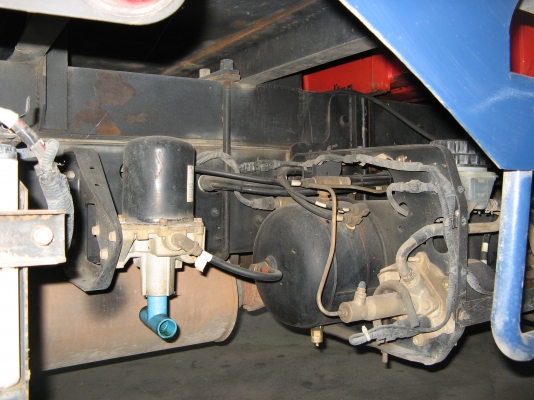 ขาย  6 ล้อ ฮีโน่ เครน  เมก้า 150 แรง ยาว 4.80 ปี 2010  สภาพสวยเดิมเครื่องดี พร้อมใช้งาน ชมก่อนได้ครับ สนใจติดต่อ 081-9425443