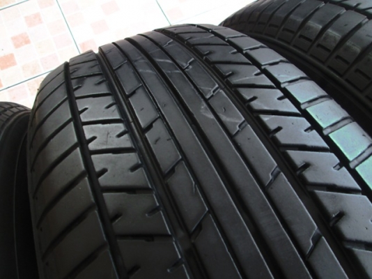 ขายยาง YOKOHAMA 215-60-17 ปี12 งามๆ (1ชุด)