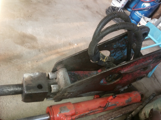 ขายหัวแย็ค สำหรับรถแม็คโค PC30-40