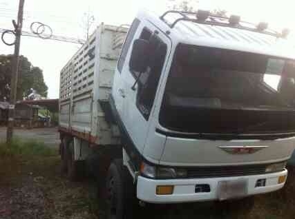 ขายรถบรรทุกสิบล้อไม่ดั๊มพ์ แชสซี KT925 วางตัว 3M เครื่อง M10C 240 แรง 1 เพลา เฟืองท้าย ZM 10 น็อต ยังไม่ลงเล่ม